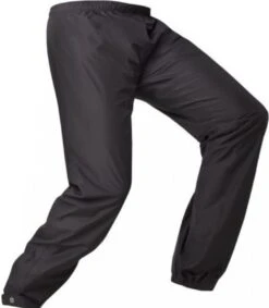 AGU GO Regenbroek Essential Unisex - Zwart - M - Dames & Heren - Waterdicht & Ademend -Regenjas En Paraplu 1047x1200 1