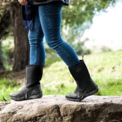 Muck Boot Arctic Weekend Outdoorlaarzen - Zwart - Dames - Maat 39/40 8 Muck Boot Arctic Weekend Outdoorlaarzen - Zwart - Dames - Maat 39/40 -Regenjas En Paraplu 1200x1200 434