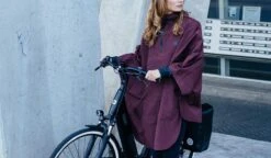 AGU Grant Regenponcho Essential Unisex - Navy Blauw - One Size - Dames & Heren - Waterdicht & Ademend 13 AGU Grant Regenponcho Essential Unisex - Navy Blauw - One Size - Dames & Heren - Waterdicht & Ademend -Regenjas En Paraplu 1200x700 10