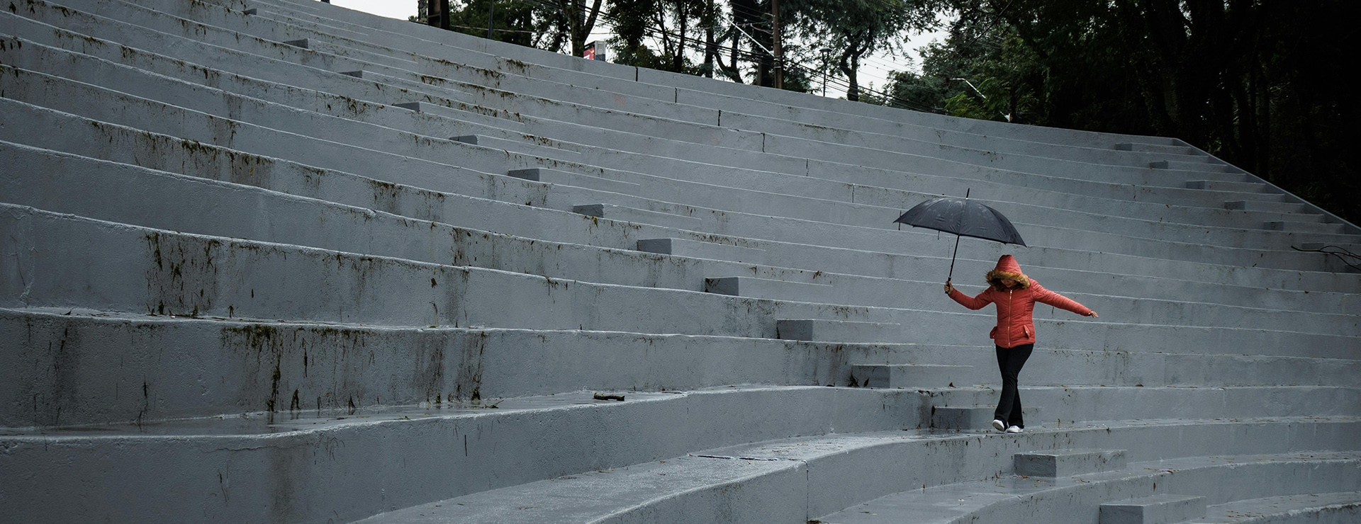 Regenjas En Paraplu -Regenjas En Paraplu pexels abnerlobo 15128120