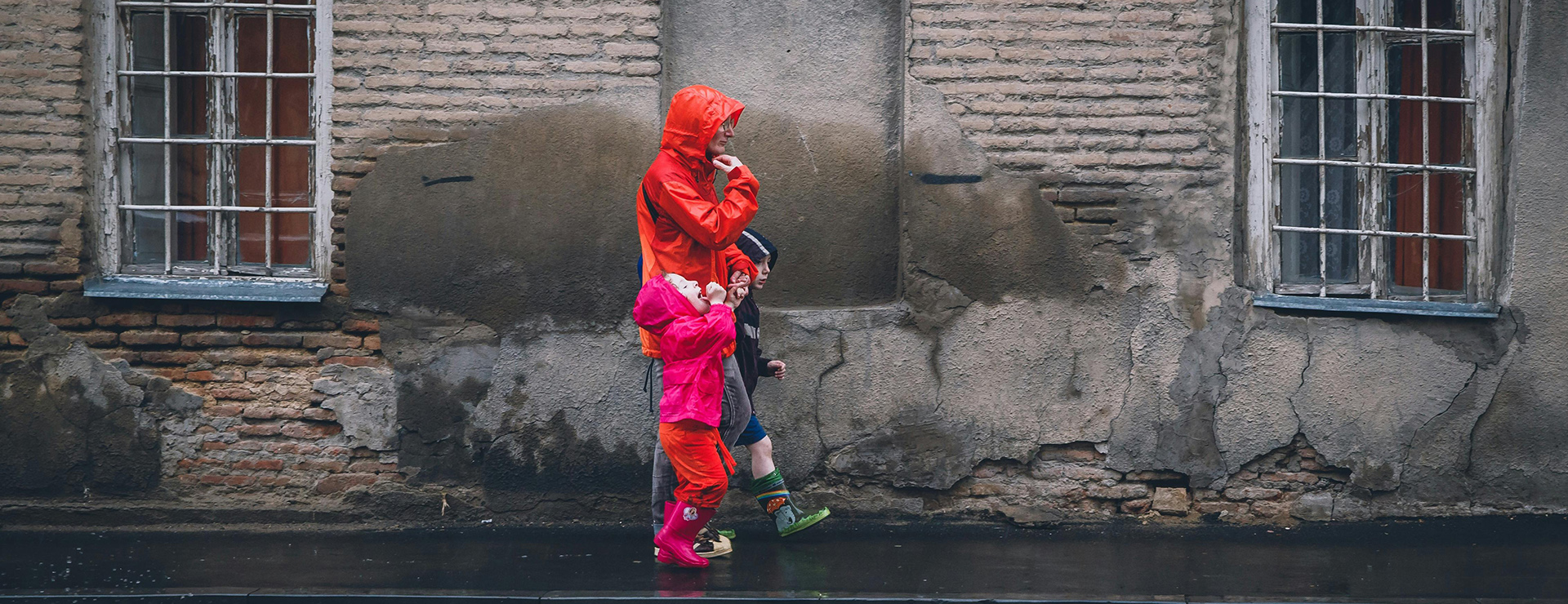 Regenjas En Paraplu -Regenjas En Paraplu pexels pixabay 163723